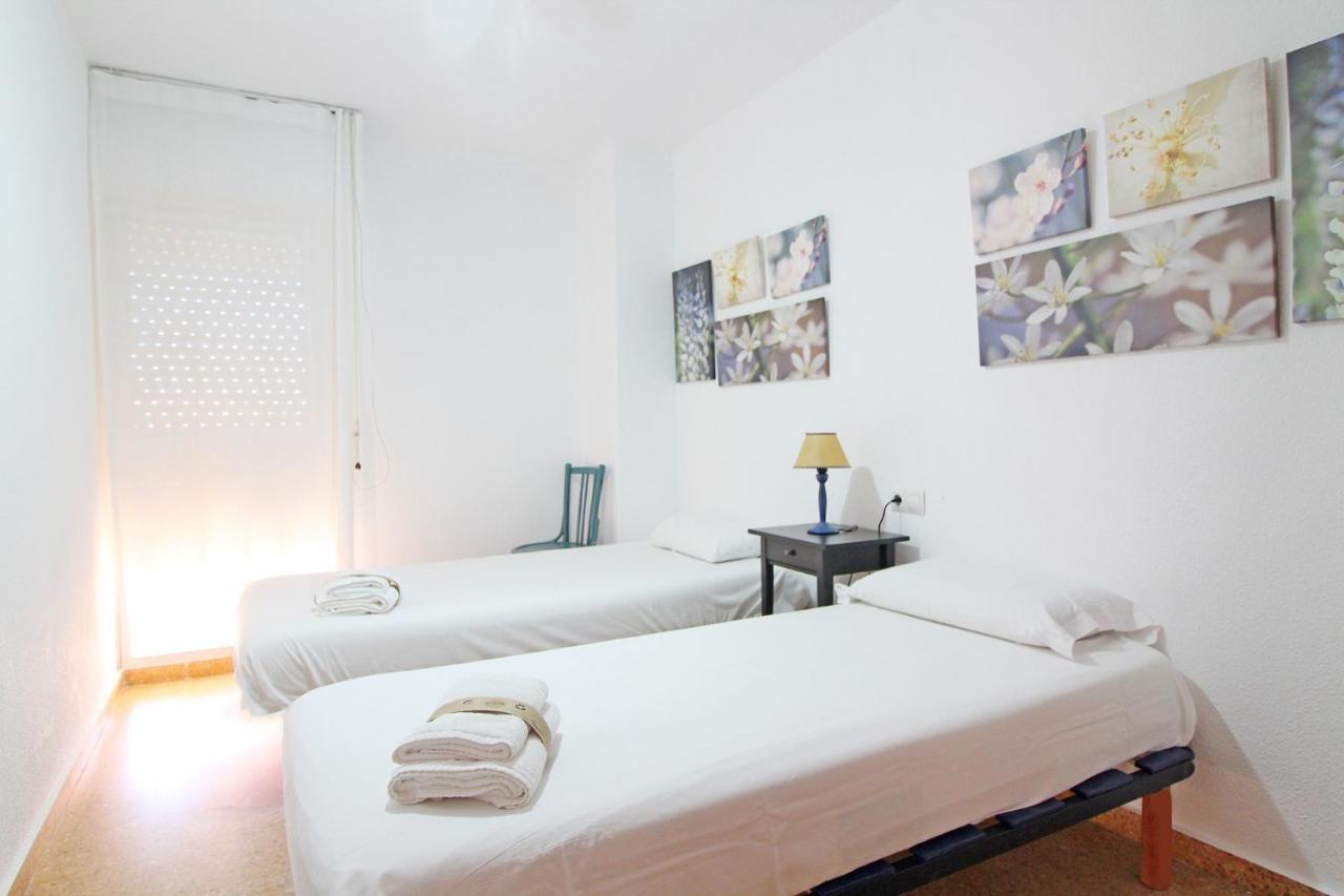 Global Properties, Apartamento En Urbanizacion Brezo Nova Canet Валенсия Экстерьер фото